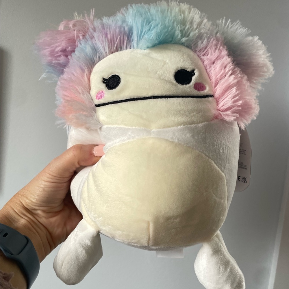 NWT 8” SQUISHMALLOW -Zaylee